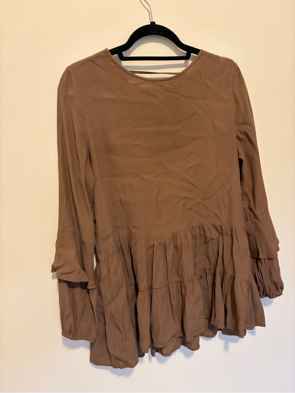 Doe & Rae Brown Tiered Long-Sleeve Tunic Top